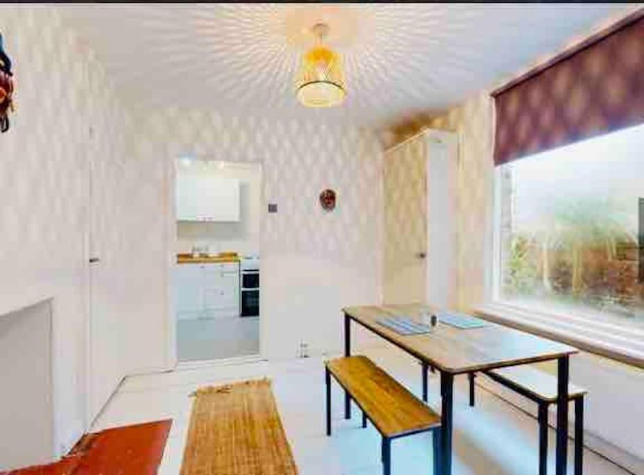 Seaside Flat In The Heart Of แฮร์นเบย์ ภายนอก รูปภาพ